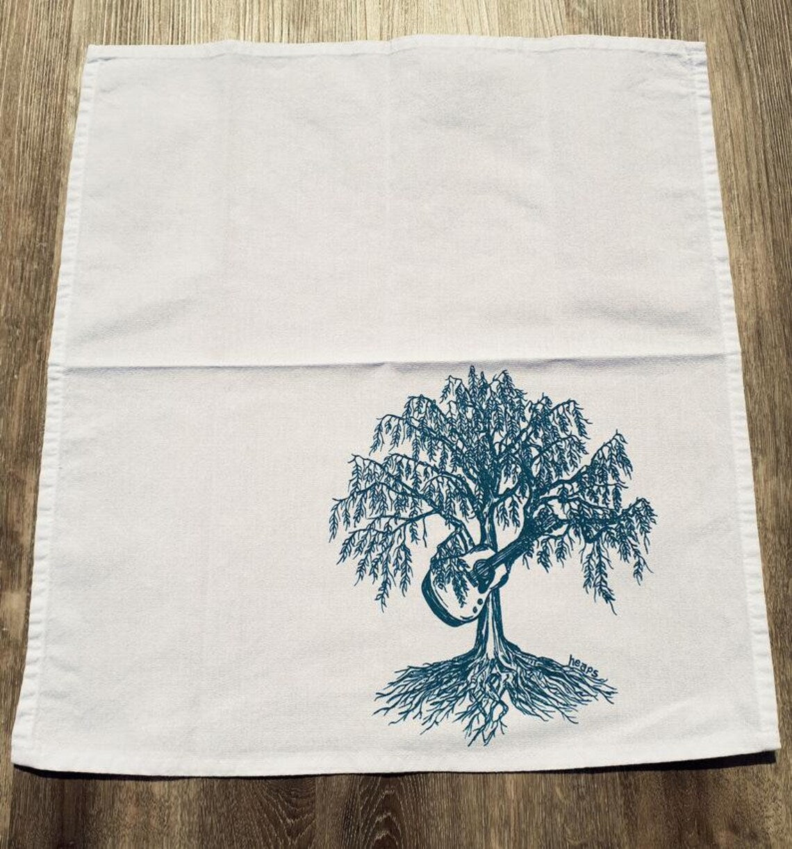 Set of 8 Trees and Forest Animals Napkins Bright