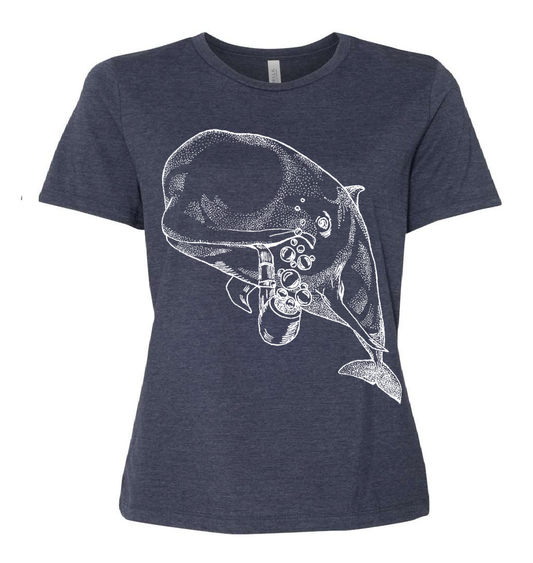 Pilot Whale with a Pipe Ladies Loose Fit T Shirt