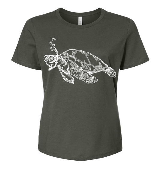Snorkeling Sea Turtle Ladies Loose Fit T Shirt